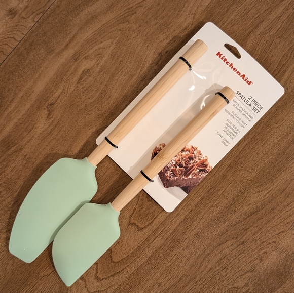 Pistachio Green KitchenAid Bamboo Rubber Spatula Set - Picture 1 of 1